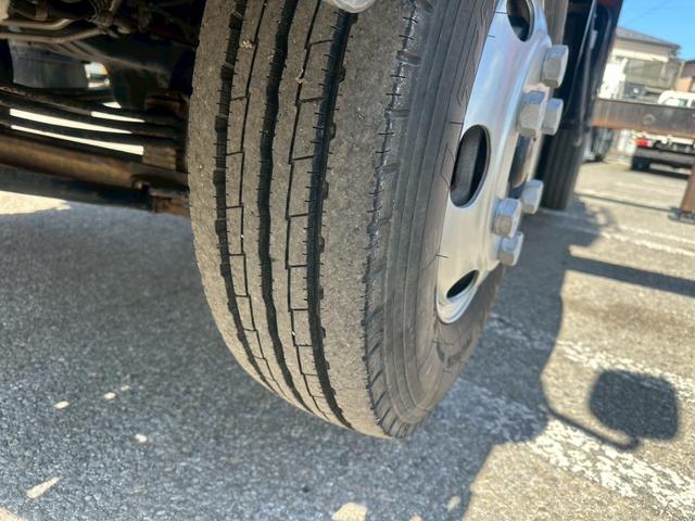 デュトロ 高所作業車　アイチ　ＳＫ１７Ａ　作業床高さ１７．１ｍ　バケット２００ｋｇ　走行３５千ｋｍ　Ｆ５　５速　マニュアル（44枚目）