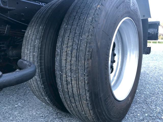 フォワード フックロール　極東開発　ＪＭ０４－５５－Ａ　ツインホイスト　ラジコン受信機（送信機欠）　積載３．６５ｔ　Ｆ６　６速　マニュアル　脱着装置付コンテナ専用車　アームロール（44枚目）