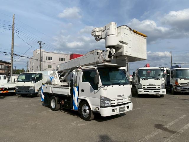 エルフトラック 高所作業車　タダノ　ＡＴ－１４６ＴＥ　電工仕様　作業床高さ１４．５ｍ　バケット２５０ｋｇ　車検付　ＴＡＤＡＮＯ　シフト：Ｆ６　６速　マニュアル　バックカメラ（3枚目）