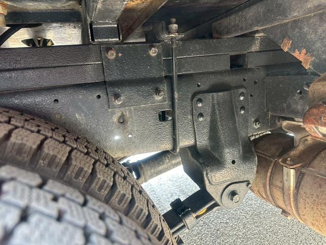 デュトロ 照明車　４ＷＤ　走行１０千ｋｍ　発電機　デンヨー　照度７５ルクス　メタルハイドランプ　照明機伸縮　旋回角度０〜３５０°　地上高１０．２ｍ　照明６つ（30枚目）