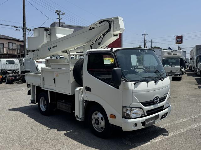 デュトロ 高所作業車　タダノ　ＡＴ－１００ＴＴＥ　電工仕様　作業床高さ９．９ｍ　絶縁バケット２００ｋｇ　走行３７千ｋｍ　ＡＴ　オートマ　２ペダル（3枚目）