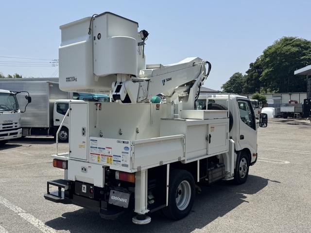 デュトロ 高所作業車　タダノ　ＡＴ－１００ＴＴＥ　電工仕様　作業床高さ９．９ｍ　絶縁バケット２００ｋｇ　走行３７千ｋｍ　ＡＴ　オートマ　２ペダル（4枚目）