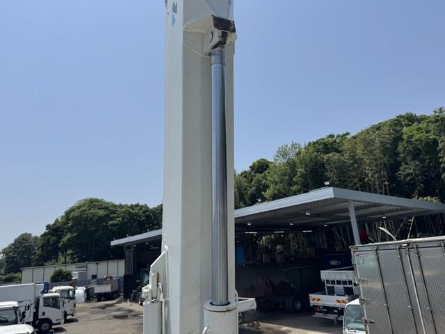 デュトロ 高所作業車　タダノ　ＡＴ－１００ＴＴＥ　電工仕様　作業床高さ９．９ｍ　絶縁バケット２００ｋｇ　走行３７千ｋｍ　ＡＴ　オートマ　２ペダル（17枚目）