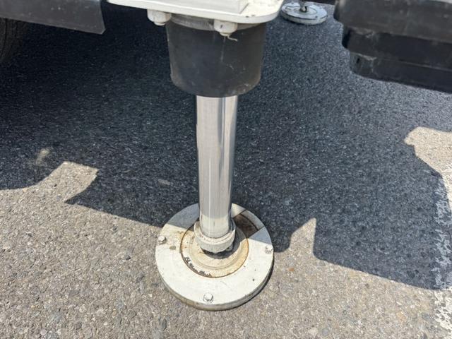 デュトロ 高所作業車　タダノ　ＡＴ－１００ＴＴＥ　電工仕様　作業床高さ９．９ｍ　絶縁バケット２００ｋｇ　走行３７千ｋｍ　ＡＴ　オートマ　２ペダル（24枚目）