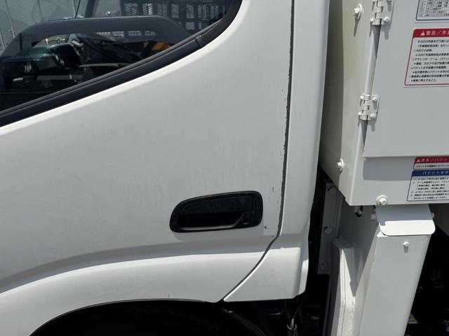 デュトロ 高所作業車　タダノ　ＡＴ－１００ＴＴＥ　電工仕様　作業床高さ９．９ｍ　絶縁バケット２００ｋｇ　走行３７千ｋｍ　ＡＴ　オートマ　２ペダル（54枚目）