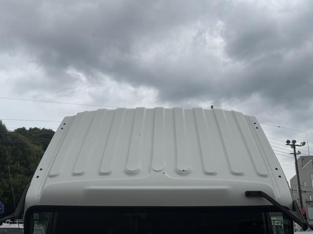 フォワード アームロール　ベッド付　新明和　ＣＣＡ４４－３１　ツインホイスト　キャブバックステップ　積載３．８ｔ　Ｆ６　６速　マニュアル　脱着装置付コンテナ専用車　コンテナ車　４ｔアームロール　４トンアームロール（41枚目）