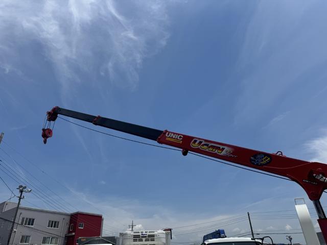 エルフトラック ２．６ｔ吊３段クレーン　木平　標準ロング　古河ユニック　ラジコン　フックイン　３，７３０×１，８００　走行１１千ｋｍ　積載２ｔ　Ｆ６　６速　マニュアル　２ｔクレーン　ＵＮＩＣ　送信機　３段ブーム　吊ｔ数２．６ｔ吊（15枚目）