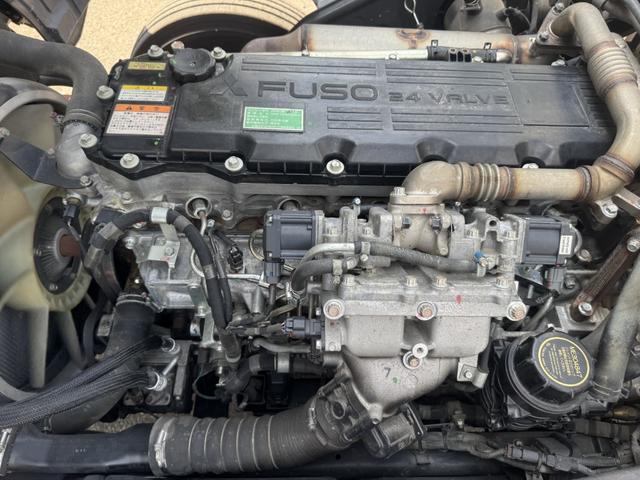 ファイター 木平　ベッド付　３方開　ロープ穴４対　精工ラック　積載４ｔ　Ｆ６　６速　マニュアル　平ボディー　平ボデー　標準幅　４ｔ平　４トン平（35枚目）