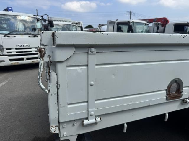 ファイター 木平　ベッド付　３方開　ロープ穴４対　精工ラック　積載４ｔ　Ｆ６　６速　マニュアル　平ボディー　平ボデー　標準幅　４ｔ平　４トン平（46枚目）