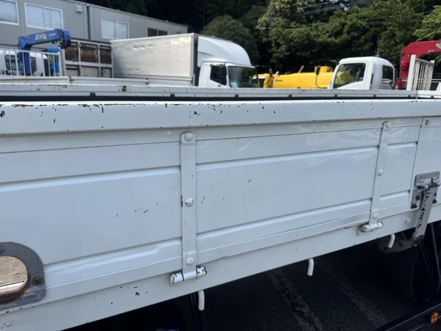 ファイター 木平　ベッド付　３方開　ロープ穴４対　精工ラック　積載４ｔ　Ｆ６　６速　マニュアル　平ボディー　平ボデー　標準幅　４ｔ平　４トン平（48枚目）