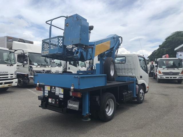 デュトロ 高所作業車　タダノ　ＡＴ１００ＴＧ　作業床高さ９．９ｍ　バケット２００ｋｇ　走行７千ｋｍ　Ｆ５　５速　マニュアル　ＴＡＤＡＮＯ（4枚目）