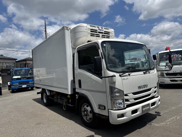 エルフトラック 冷蔵冷凍車　ワイドロング　東プレ　－５℃設定　エバハウス　リア３枚観音扉　床ステンレス　４，２５０×１，９４０×１，９１０　積載２．９５ｔ　シフト：スムーサー　２ペダル　セミオートマ　中温　－５度（3枚目）