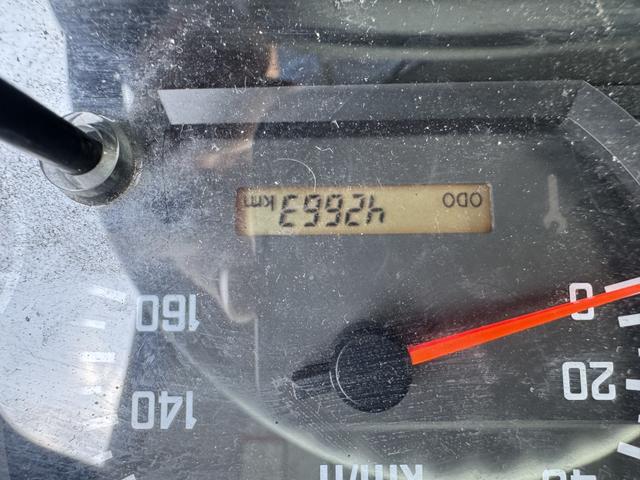 エルフトラック 低温冷凍車　ワイドロング　格納ゲート　東プレ　－３０℃設定　エバハウス　サイドドア　４，５００×２，０２０×２，０００　車検付　積載３ｔ　Ｆ６　６速　マニュアル　新明和　パワーゲート　ゲート付　低温仕様　－３０度（33枚目）