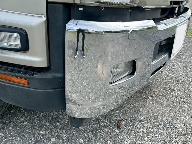 フォワード アルミブロック　ベッド付　増トン　造りボディー　６，５８０×２，２００　積載７．９ｔ　車検付　Ｆ６　６速　マニュアル　標準幅　アルミアオリ　アルミ平　アルミＢ　平ボディー　平ボデー　増ｔ（46枚目）