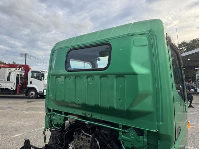 キャンター 巻込みパッカー　新明和　ＧＲ０５２－１４３４　５．１立米　連続スイッチ　汚水タンク　積載２ｔ　Ｉ５　５速　マニュアル　塵芥車　パッカー車　ゴミ収集車　巻き込み式　ドラレコ（26枚目）