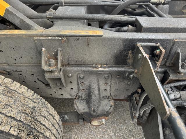 キャンター 巻込みパッカー　新明和　ＧＲ０５２－１４３４　５．１立米　連続スイッチ　汚水タンク　積載２ｔ　Ｉ５　５速　マニュアル　塵芥車　パッカー車　ゴミ収集車　巻き込み式　ドラレコ（29枚目）