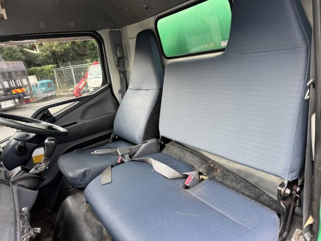 キャンター 巻込みパッカー　新明和　ＧＲ０５２－１４３４　５．１立米　連続スイッチ　汚水タンク　積載２ｔ　Ｉ５　５速　マニュアル　塵芥車　パッカー車　ゴミ収集車　巻き込み式　ドラレコ（41枚目）