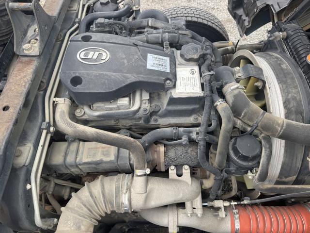 コンドル アームロール　新明和　ＣＣＡ４４－３１　ツインホイスト　キャブバックステップ　積載３．７ｔ　Ｆ６　６速　マニュアル　脱着装置付コンテナ専用車　コンテナ車　４ｔアームロール（40枚目）