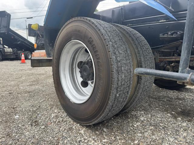 コンドル アームロール　新明和　ＣＣＡ４４－３１　ツインホイスト　キャブバックステップ　積載３．７ｔ　Ｆ６　６速　マニュアル　脱着装置付コンテナ専用車　コンテナ車　４ｔアームロール（44枚目）