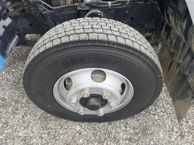 コンドル アームロール　新明和　ＣＣＡ４４－３１　ツインホイスト　キャブバックステップ　積載３．７ｔ　Ｆ６　６速　マニュアル　脱着装置付コンテナ専用車　コンテナ車　４ｔアームロール（47枚目）