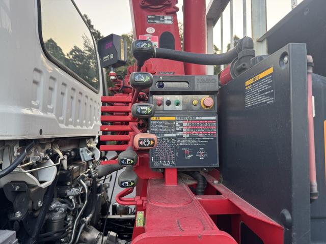 フォワード ２．９ｔ吊４段クレーン　木平　古河ユニック　ＵＲＧ３４４　フックイン　ラジコン　５，４２０×２，１５０　走行７１千ｋｍ　積載２．５ｔ　Ｆ６　６速　マニュアル　４ｔクレーン　吊ｔ数２．９ｔ吊　４段ブーム　送信機　ＥＴＣ１．０（21枚目）