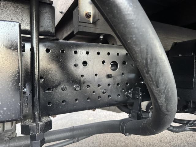 フォワード ２．９ｔ吊４段クレーン　木平　古河ユニック　ＵＲＧ３４４　フックイン　ラジコン　５，４２０×２，１５０　走行７１千ｋｍ　積載２．５ｔ　Ｆ６　６速　マニュアル　４ｔクレーン　吊ｔ数２．９ｔ吊　４段ブーム　送信機　ＥＴＣ１．０（24枚目）