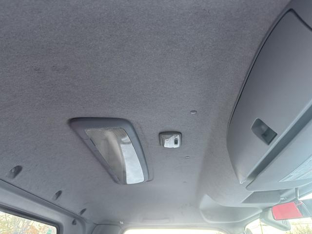 フォワード ２．９ｔ吊４段クレーン　木平　古河ユニック　ＵＲＧ３４４　フックイン　ラジコン　５，４２０×２，１５０　走行７１千ｋｍ　積載２．５ｔ　Ｆ６　６速　マニュアル　４ｔクレーン　吊ｔ数２．９ｔ吊　４段ブーム　送信機　ＥＴＣ１．０（42枚目）