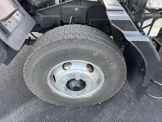 フォワード ２．９ｔ吊４段クレーン　木平　古河ユニック　ＵＲＧ３４４　フックイン　ラジコン　５，４２０×２，１５０　走行７１千ｋｍ　積載２．５ｔ　Ｆ６　６速　マニュアル　４ｔクレーン　吊ｔ数２．９ｔ吊　４段ブーム　送信機　ＥＴＣ１．０（46枚目）