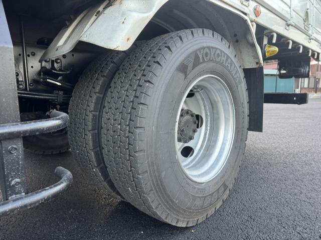 フォワード ２．９ｔ吊４段クレーン　木平　古河ユニック　ＵＲＧ３４４　フックイン　ラジコン　５，４２０×２，１５０　走行７１千ｋｍ　積載２．５ｔ　Ｆ６　６速　マニュアル　４ｔクレーン　吊ｔ数２．９ｔ吊　４段ブーム　送信機　ＥＴＣ１．０（48枚目）