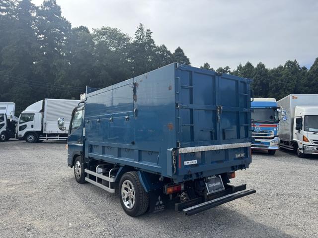 キャンター 深ダンプ　土砂禁　新明和　ＤＲ２－０１１０ＳＹ　車検付　積載２ｔ　Ｉ５　５速　マニュアル　２ｔダンプ　２トンダンプ　メッキパーツ（5枚目）