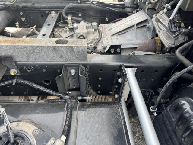 キャンター 深ダンプ　土砂禁　新明和　ＤＲ２－０１１０ＳＹ　車検付　積載２ｔ　Ｉ５　５速　マニュアル　２ｔダンプ　２トンダンプ　メッキパーツ（23枚目）