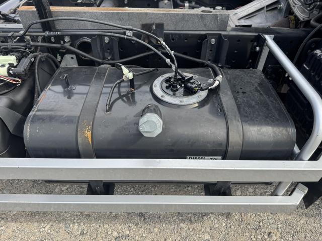 キャンター 深ダンプ　土砂禁　新明和　ＤＲ２－０１１０ＳＹ　車検付　積載２ｔ　Ｉ５　５速　マニュアル　２ｔダンプ　２トンダンプ　メッキパーツ（29枚目）