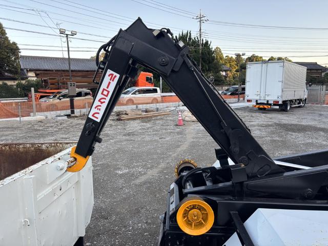 キャンター フックロール 箱付 極東開発 JM02-53 キャブバックステップ シングルホイスト リア観音扉 3.6立米 走行64千km F5 5速 マニュアル 積載3t 脱着装置付コンテナ専用車 コンテナ車 ETC1.0(8枚目)