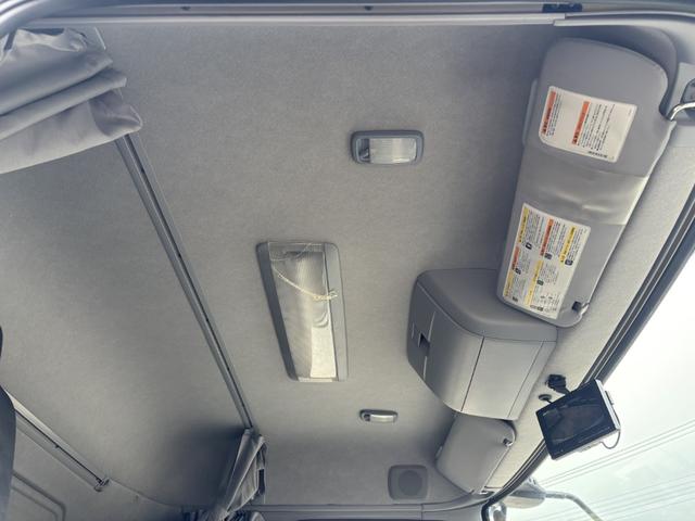 クオン 低温冷凍車　４軸低床　エアサス　格納ゲート　東プレ　ＸＶ９２ＬＳＥ－Ｕ　－３０℃設定　エバハウス　スタンバイ付　サイドドア　ジョロダーレール　９，３４０×２，３２０×２，４２０　積載１２．９ｔ　車検付　シフト：エスコット　２ペダル　パワーゲート（44枚目）