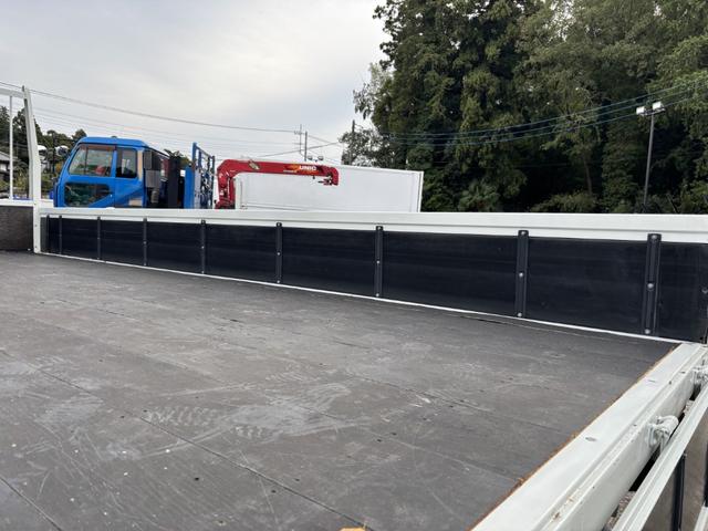 ファイター ２．９ｔ吊４段クレーン　木平　タダノ　ＺＥ３０４ＭＨ　フックイン　ラジコン　５，５００×２，１１０　外装仕上げ済　積載２．８ｔ　Ｆ６　６速　マニュアル　古河ユニック　ＵＮＩＣ　吊ｔ数２．９ｔ吊　４段ブーム　送信機　４ｔクレーン（12枚目）