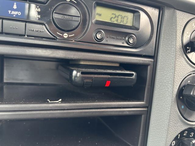 ファイター ２．９ｔ吊４段クレーン　木平　タダノ　ＺＥ３０４ＭＨ　フックイン　ラジコン　５，５００×２，１１０　外装仕上げ済　積載２．８ｔ　Ｆ６　６速　マニュアル　古河ユニック　ＵＮＩＣ　吊ｔ数２．９ｔ吊　４段ブーム　送信機　４ｔクレーン（37枚目）