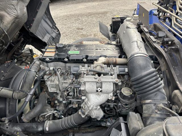 ファイター ２．９ｔ吊４段クレーン　木平　タダノ　ＺＥ３０４ＭＨ　フックイン　ラジコン　５，５００×２，１１０　外装仕上げ済　積載２．８ｔ　Ｆ６　６速　マニュアル　古河ユニック　ＵＮＩＣ　吊ｔ数２．９ｔ吊　４段ブーム　送信機　４ｔクレーン（42枚目）