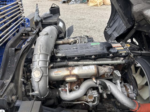 ファイター ２．９ｔ吊４段クレーン　木平　タダノ　ＺＥ３０４ＭＨ　フックイン　ラジコン　５，５００×２，１１０　外装仕上げ済　積載２．８ｔ　Ｆ６　６速　マニュアル　古河ユニック　ＵＮＩＣ　吊ｔ数２．９ｔ吊　４段ブーム　送信機　４ｔクレーン（43枚目）