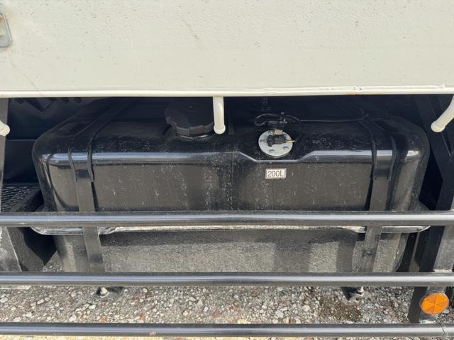 ファイター 4段クレーン アルミブロック ワイド ベッド付 増トン 古河ユニック URG504AMS フックイン ラジコン 差し違いアウトリガー 7,870×2,360 積載10.2t 車検付 走行791km 吊t数2.9t吊 4段ブーム アルミアオリ 増tクレーン(31枚目)