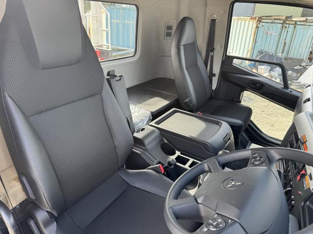 ファイター 4段クレーン アルミブロック ワイド ベッド付 増トン 古河ユニック URG504AMS フックイン ラジコン 差し違いアウトリガー 7,870×2,360 積載10.2t 車検付 走行791km 吊t数2.9t吊 4段ブーム アルミアオリ 増tクレーン(33枚目)