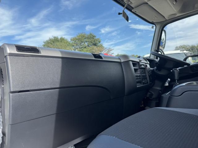 ファイター 4段クレーン アルミブロック ワイド ベッド付 増トン 古河ユニック URG504AMS フックイン ラジコン 差し違いアウトリガー 7,870×2,360 積載10.2t 車検付 走行791km 吊t数2.9t吊 4段ブーム アルミアオリ 増tクレーン(44枚目)