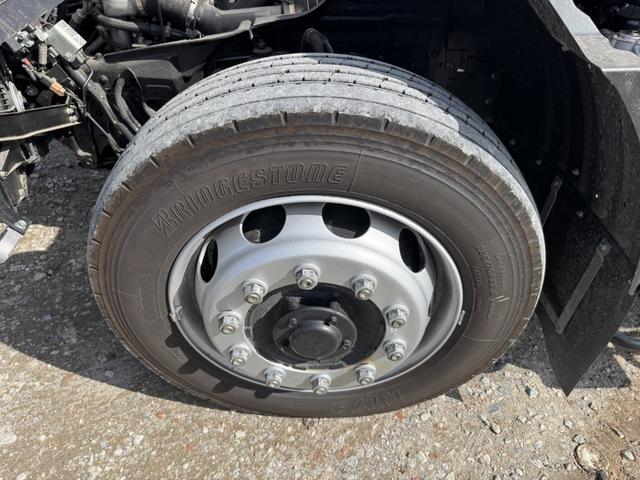 ファイター 4段クレーン アルミブロック ワイド ベッド付 増トン 古河ユニック URG504AMS フックイン ラジコン 差し違いアウトリガー 7,870×2,360 積載10.2t 車検付 走行791km 吊t数2.9t吊 4段ブーム アルミアオリ 増tクレーン(54枚目)