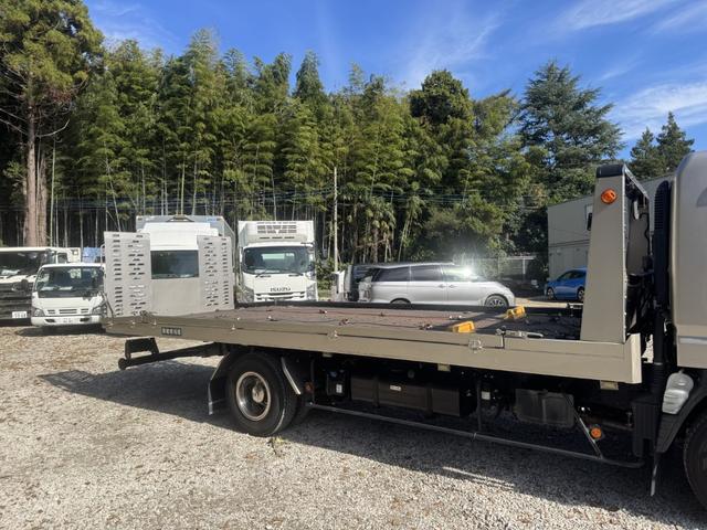 キャンター セーフティーローダー　カスタム　フラトップゼロ　新品エンジンＡＳＳＹ交換（記録簿有り）　極東開発　ＪＮ０２－４５　　ウインチ　ラジコン　左右アオリ開閉式　荷台長５，７２０ｍｍ　車検付　積載３．１ｔ　Ｉ５　５速　マニュアル　車載車　セフティーローダー（7枚目）