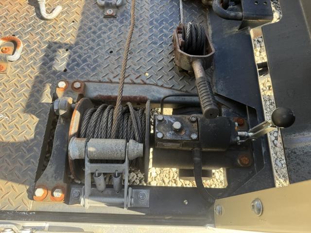 キャンター セーフティーローダー　カスタム　フラトップゼロ　新品エンジンＡＳＳＹ交換（記録簿有り）　極東開発　ＪＮ０２－４５　　ウインチ　ラジコン　左右アオリ開閉式　荷台長５，７２０ｍｍ　車検付　積載３．１ｔ　Ｉ５　５速　マニュアル　車載車　セフティーローダー（14枚目）