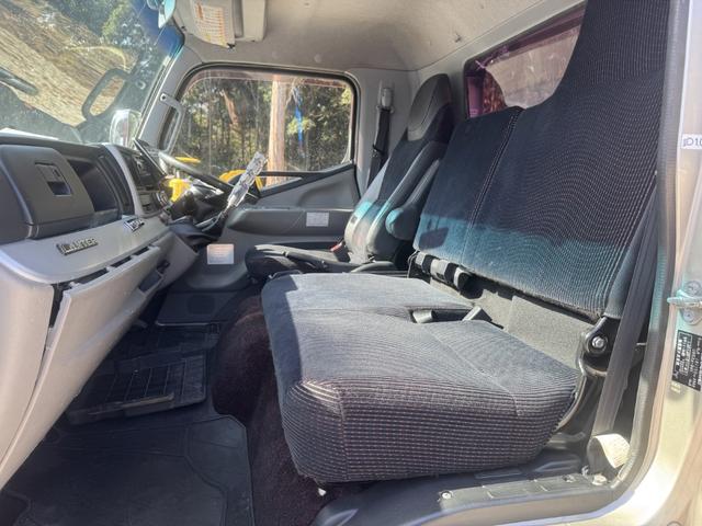 キャンター セーフティーローダー　カスタム　フラトップゼロ　新品エンジンＡＳＳＹ交換（記録簿有り）　極東開発　ＪＮ０２－４５　　ウインチ　ラジコン　左右アオリ開閉式　荷台長５，７２０ｍｍ　車検付　積載３．１ｔ　Ｉ５　５速　マニュアル　車載車　セフティーローダー（38枚目）