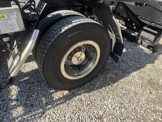 キャンター セーフティーローダー　カスタム　フラトップゼロ　新品エンジンＡＳＳＹ交換（記録簿有り）　極東開発　ＪＮ０２－４５　　ウインチ　ラジコン　左右アオリ開閉式　荷台長５，７２０ｍｍ　車検付　積載３．１ｔ　Ｉ５　５速　マニュアル　車載車　セフティーローダー（45枚目）