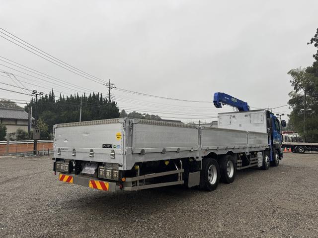 ギガ 2.9t吊4段クレーン アルミブロック 4軸低床 エアサス タダノ ZE504HRE ラジコン フックイン 8,670×2,390 積載11.9t F7 7速 マニュアル フルメッキ リターダ 吊t数2.9t吊 4段ブーム 古河ユニック UNIC 大型クレーン(4枚目)