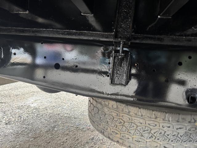 ギガ 2.9t吊4段クレーン アルミブロック 4軸低床 エアサス タダノ ZE504HRE ラジコン フックイン 8,670×2,390 積載11.9t F7 7速 マニュアル フルメッキ リターダ 吊t数2.9t吊 4段ブーム 古河ユニック UNIC 大型クレーン(26枚目)