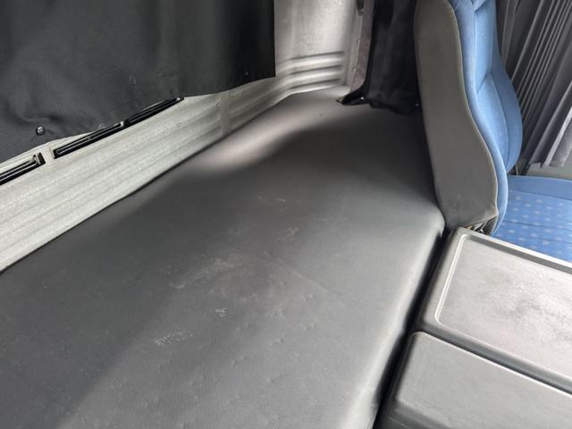 ギガ 2.9t吊4段クレーン アルミブロック 4軸低床 エアサス タダノ ZE504HRE ラジコン フックイン 8,670×2,390 積載11.9t F7 7速 マニュアル フルメッキ リターダ 吊t数2.9t吊 4段ブーム 古河ユニック UNIC 大型クレーン(38枚目)