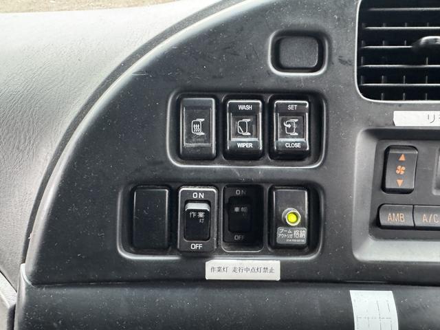 ギガ 2.9t吊4段クレーン アルミブロック 4軸低床 エアサス タダノ ZE504HRE ラジコン フックイン 8,670×2,390 積載11.9t F7 7速 マニュアル フルメッキ リターダ 吊t数2.9t吊 4段ブーム 古河ユニック UNIC 大型クレーン(41枚目)